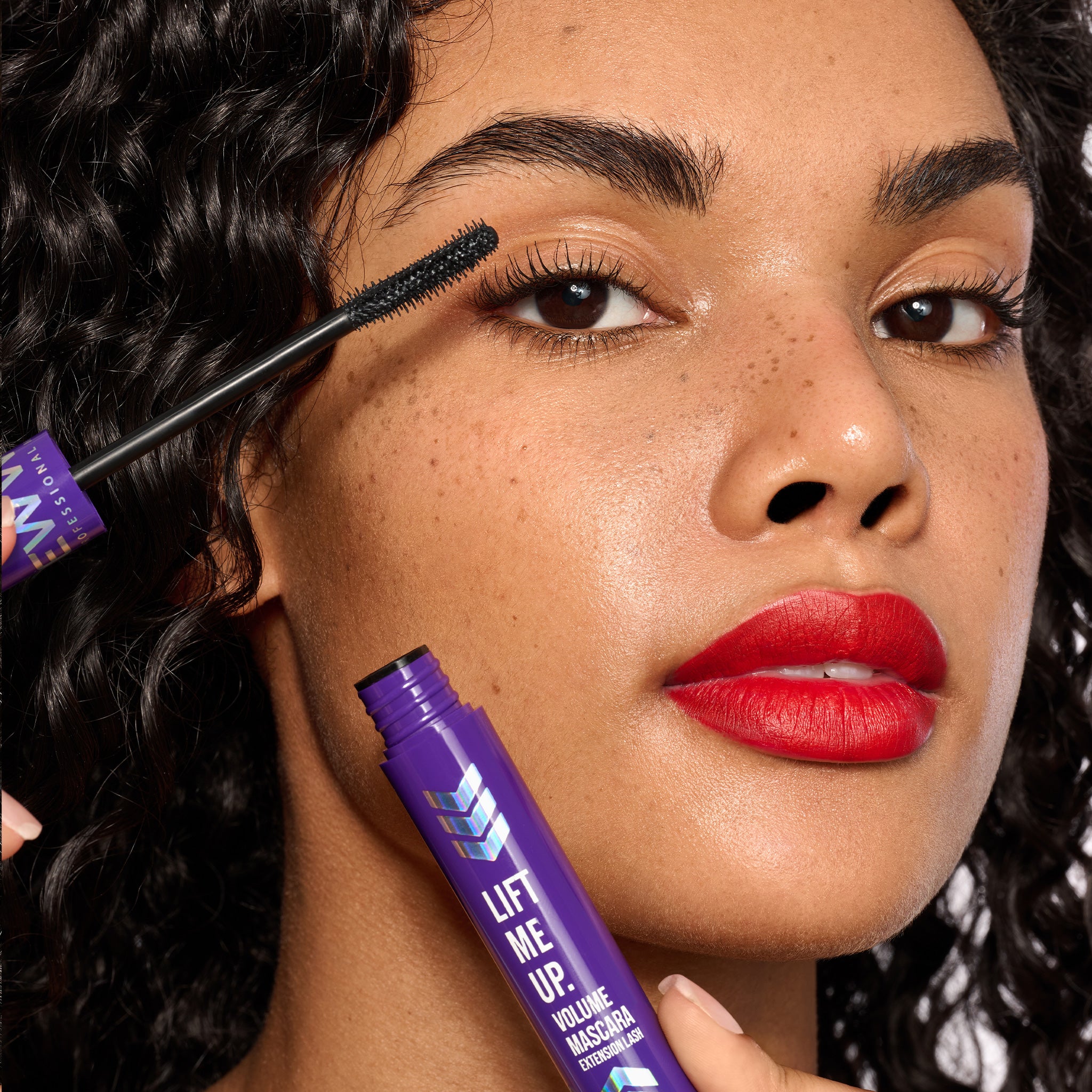 Lift Me Up Volume Mascara