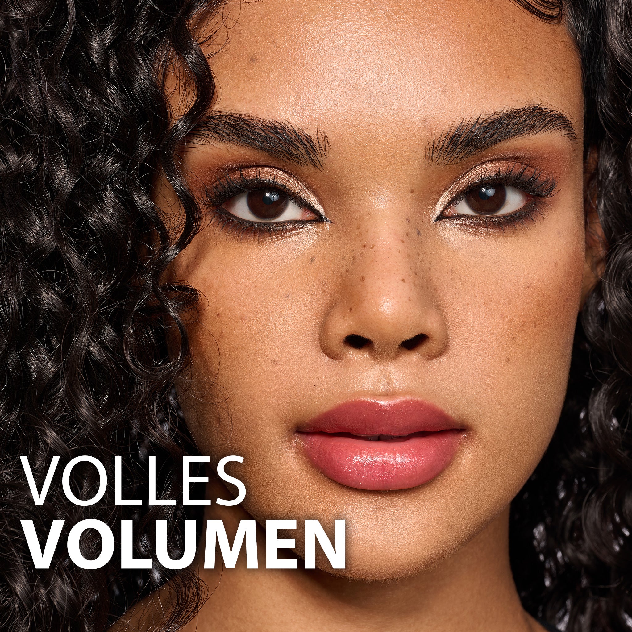 Lift Me Up Volume Mascara